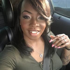 Meet your Posher, Alesia